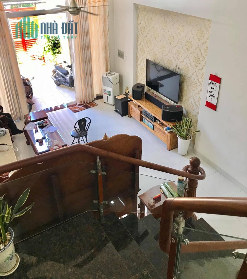 Nhà đẹp Hoàng Hoa Thám ở ngay 55m2, 3 Tầng 4PN vào ở ngay 5.85 tỷ