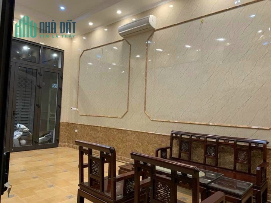 Nhà Ngõ 102 Trường Chinh, Q. Đống Đa 52m2x3 tầng. Chỉ 5.7 Tỷ.
