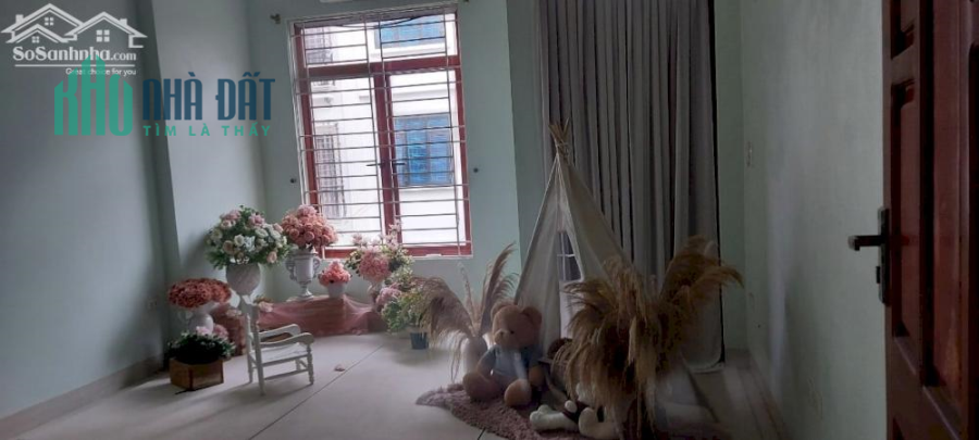 Bán nhanh nhà 5 tầng Ngô Thị Nhậm, kinh doanh, ô tô tránh, 50m, 7 tỷ.