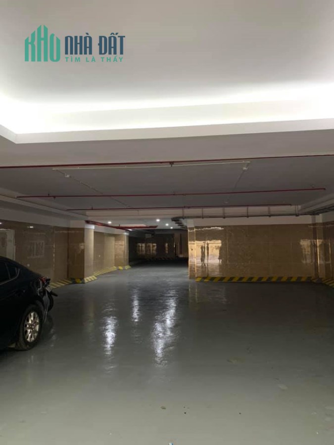 Nhà mặt Phố Quận Hoàn Kiếm, 450m2x14 tầng, MT 10m. LH: 0846 282 986.