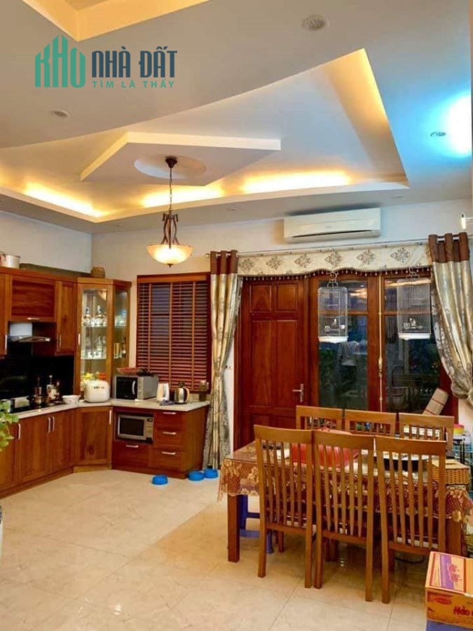 Căn hộ tập thể Nghĩa Tân giá 1.05 tỷ, 37m2, Nội thất đầy đủ, giao luôn