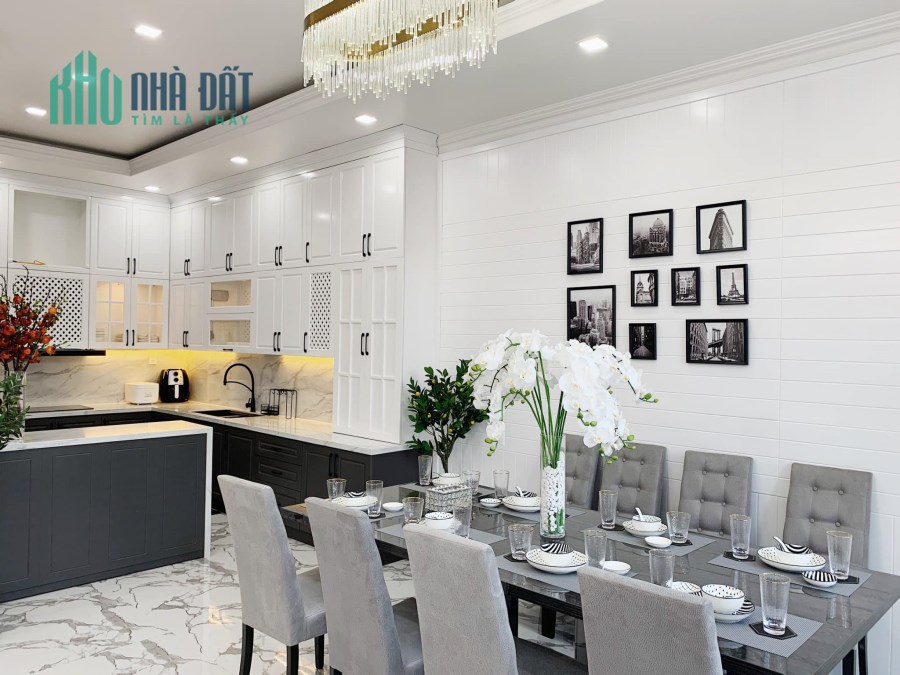 Bán gấp nhà ngõ 325 Kim Ngưu giá 3,5 tỷ, 45mx4 tầng, ngõ gần.