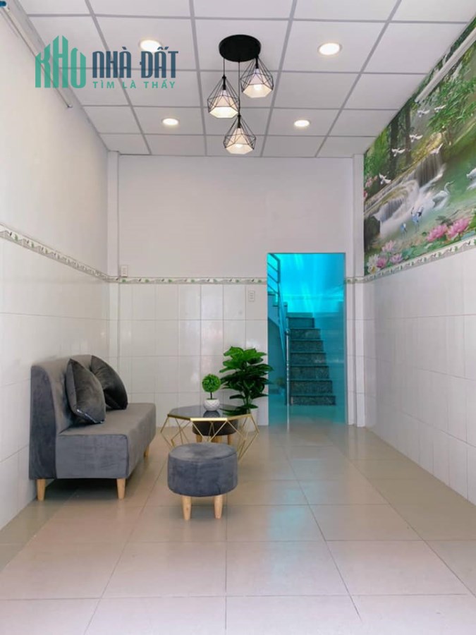BÁN GẤP NHÀ 1T1L HẺM XE HƠI QUẬN 10 GIÁ 2 TỶ 870