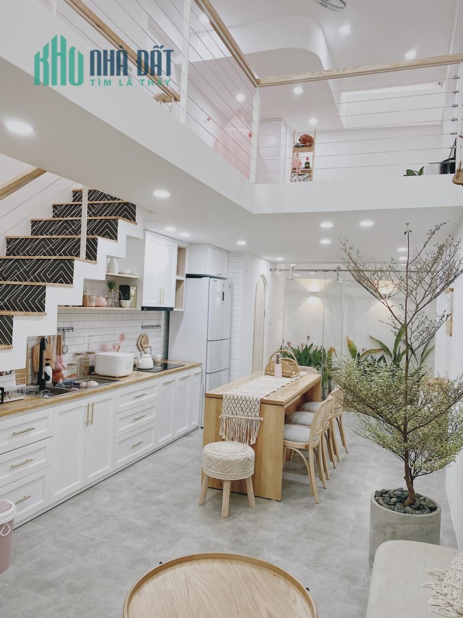 Bán gấp Mặt ngõ Thái Thịnh giá 8.9 tỷ, 55mx6T, thang máy, Oto vào