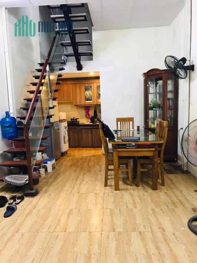 Siêu phẩm bông hồng nhỏ ngay giữa lòng Thủ Đô.Thái Hà 30m giá chỉ nhỉnh 1.xx tỷ.