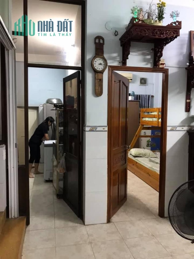 Quận 10 – Bán nhà Hẻm lớn Đường Cách Mạng Tháng 8 giá 10Tỷ