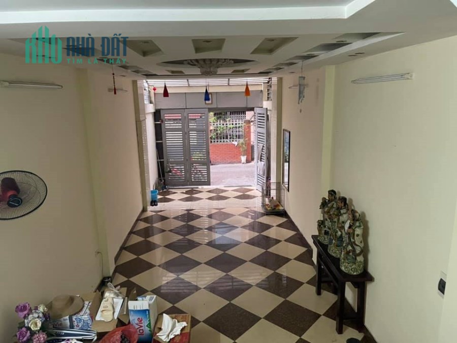 Bán nhà Phố Trần Quốc Hoàn, Cầu Giấy, Hà Nội. 54m2x6t, giá 12.2 tỷ.