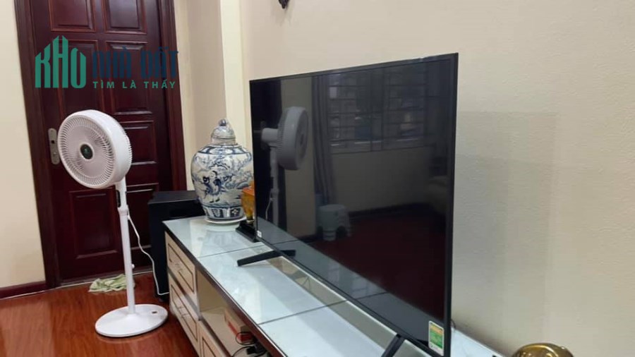 Bán nhà Phố Trần Quốc Hoàn, Cầu Giấy, Hà Nội. 54m2x6t, giá 12.2 tỷ.