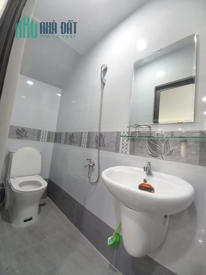 HXH-cho thuê hoặc kinh doanh 5 tầng- CMT8, phường 5 Tân Bình giá 4.8 tỷ