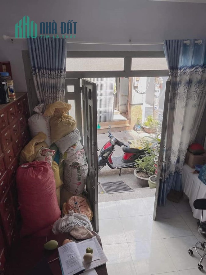 Bán nhà hẻm xe hơi đường Thành Thái Quận 10