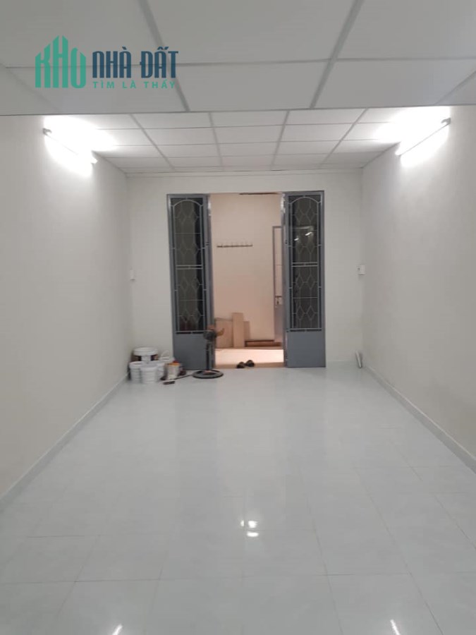 Bán nhà hẻm 480 Cách Mạng Tháng 8 Quận 3 40m2 4.9 tỷ.