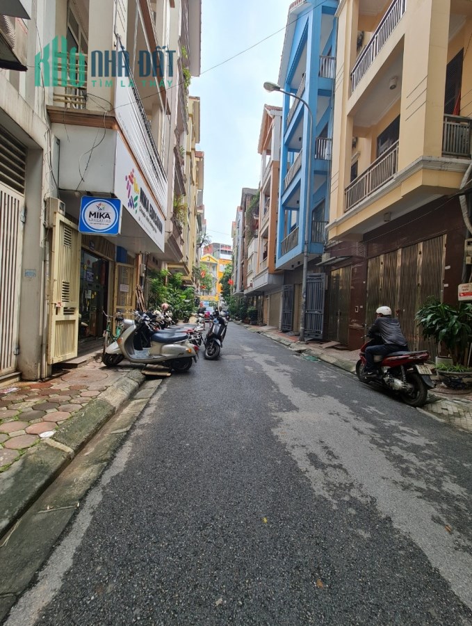 CỰC ĐẸP, LÔ GÓC, Ô TÔ Trần Kim Xuyến 89m x 5 tầng, MT6m giá  17 tỷ. LH 0981588619.
