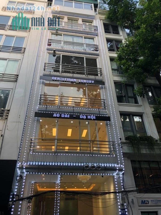 Bán nhà phố Trung Hoà, thang máy, cho thuê 85tr, 2 ô tô, vỉa hè, 90m2 x 8T. MT 5.5m.