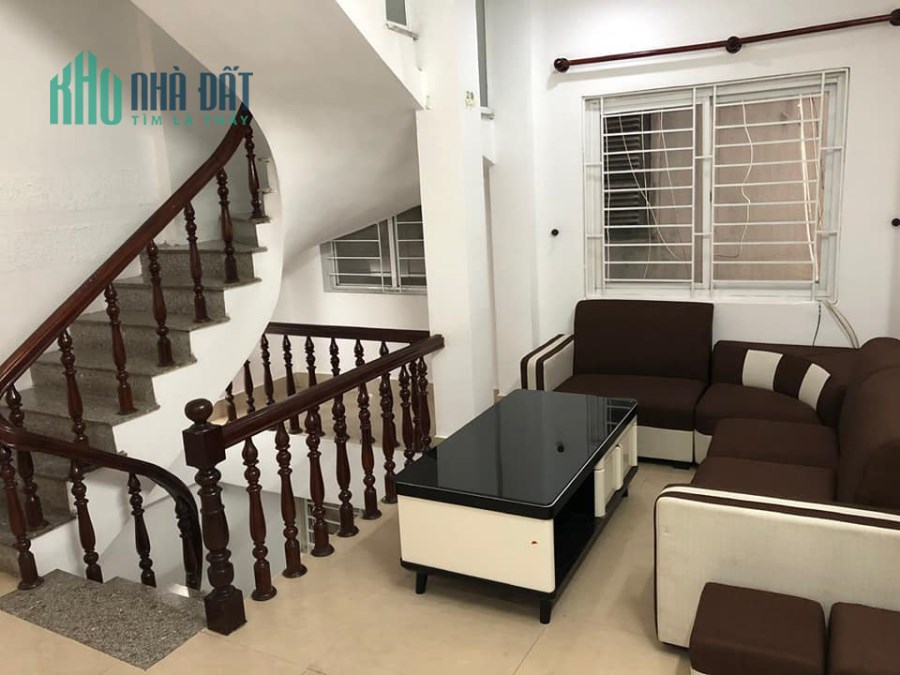 Bán nhà Láng Đống Đa-30m2*5T-3 gác đỗ cửa- ô tô 30m- giá chỉ 3 tỷ.
