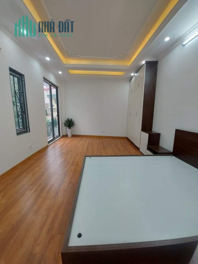 Bán Nhà 5T Hoàng Mai 50m – MT Rộng – Tiện Ích Vô Vàn.Giá nhỉnh 3.xx tỷ(xx tiểu học)