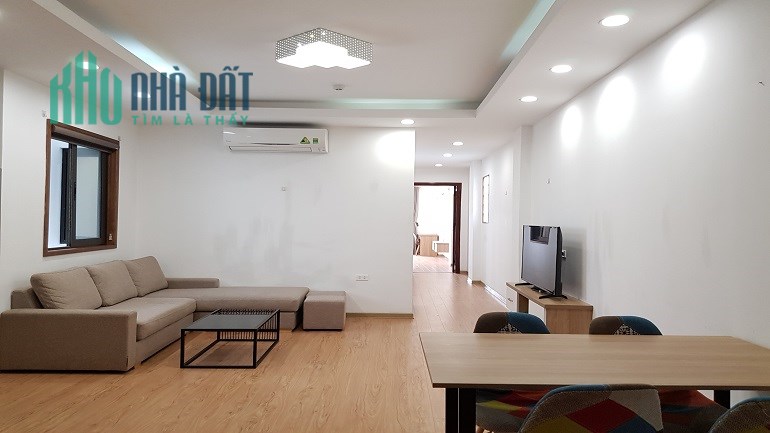 Cho thuê căn hộ dịch vụ tại Yên Phụ, Tây Hồ, 100m2, 2PN, đầy đủ nội thất hiện đại, ban công