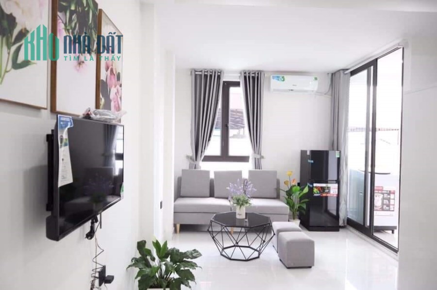 THANG MÁY, Ô TÔ. Trung Kính 80m x 7t, MT 5.6m, giá 12.3 tỷ. LH 0981588619.