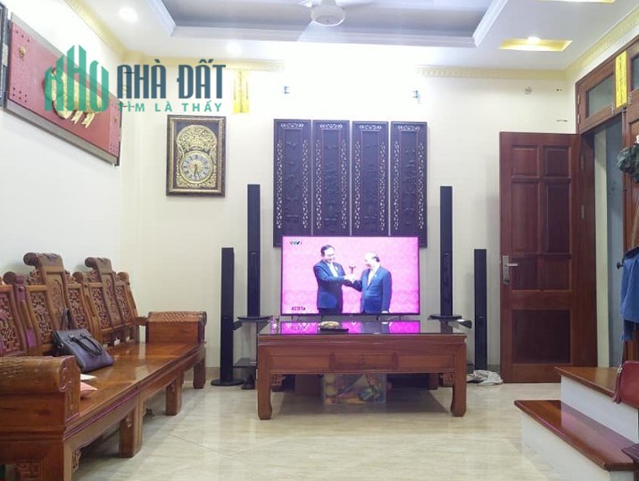 Bán nhà PHẠM NGỌC THẠCH ĐỐNG ĐA, Lô góc, Ô tô, 52m2 MT 6.5, 7.1 Tỷ.