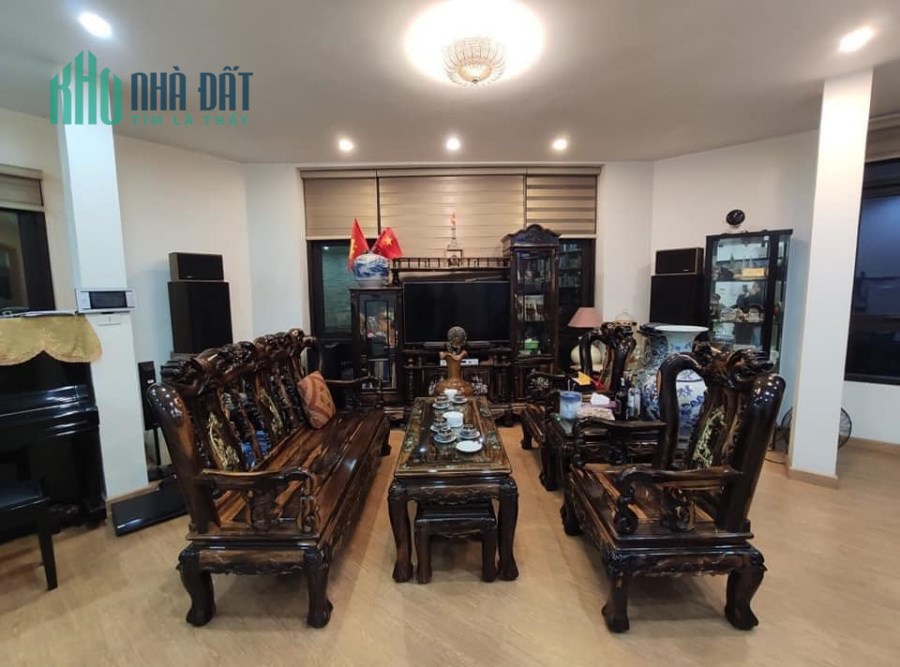 Bán gấp nhà Ngõ 180 Hoàng Quốc Việt, vị trí hoa hậu, 60m2x7 tầng, 11.8 tỷ