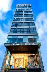 Bán nhà MP Cầu Giấy, vỉa hè 3m, xây toà Building, cho thuê 150tr, 105m2 x MT 6.5m. 31.8 tỷ