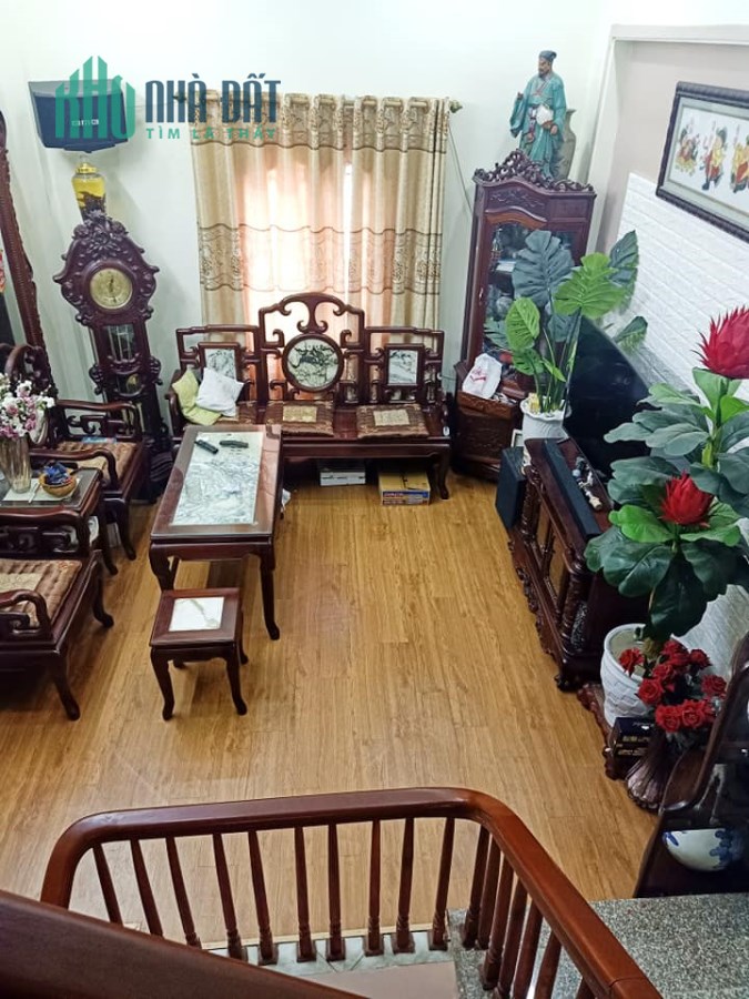 Bán gấp nhà Mặt phố Chùa Bộc giá 30 tỷ, 50mx5 tầng, Kinh doanh lớn