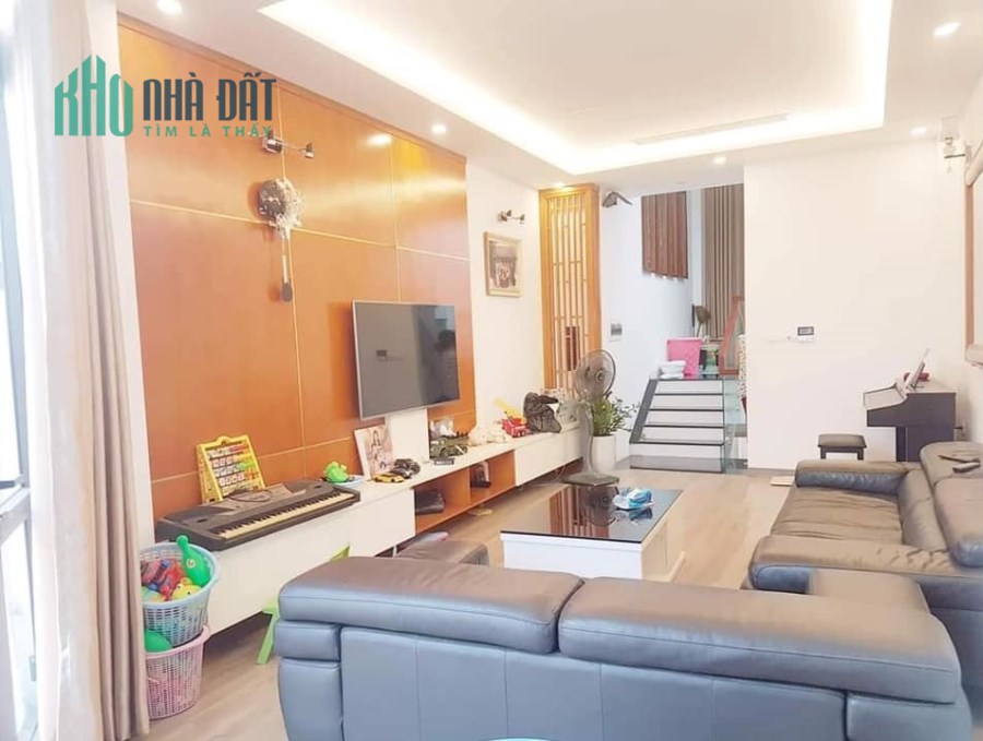 Bán biệt thự  Tây Hồ 275m x 9T giá 32 tỷ 0704084502
