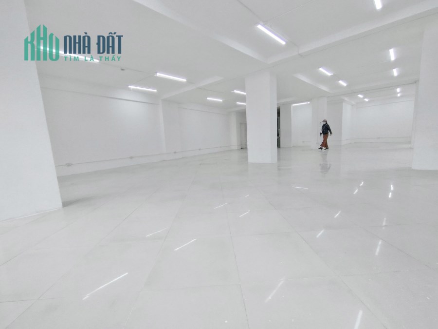 CỰC SỐC...! Vừa rẻ vừa đẹp Cho thuê VP Nguyễn Hoàng, 230m2 giá 33tr