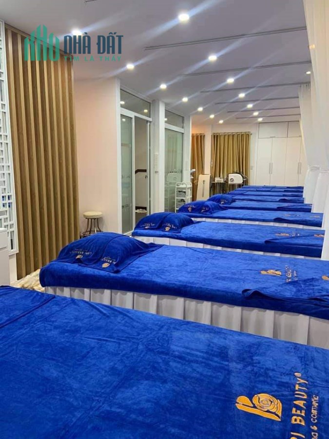 Bán nhà Thành Thái quận 10- 200 triệu/ tháng- 130m2- 3 tầng, 28 tỷ  LH: 0933233236.