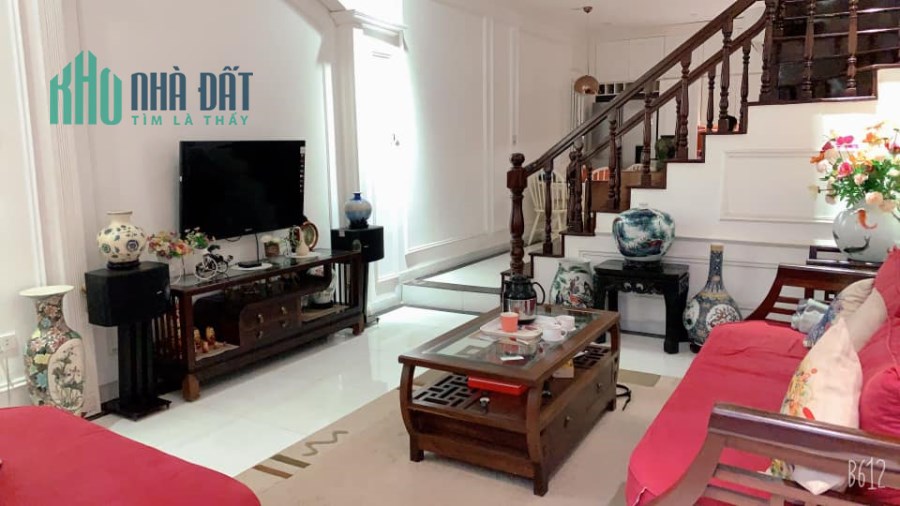 Bán nhà Thái Hà, Ngõ Ô TÔ, Nội thất tiền tỷ, Diện tích 74m2, Giá 9 tỷ 1