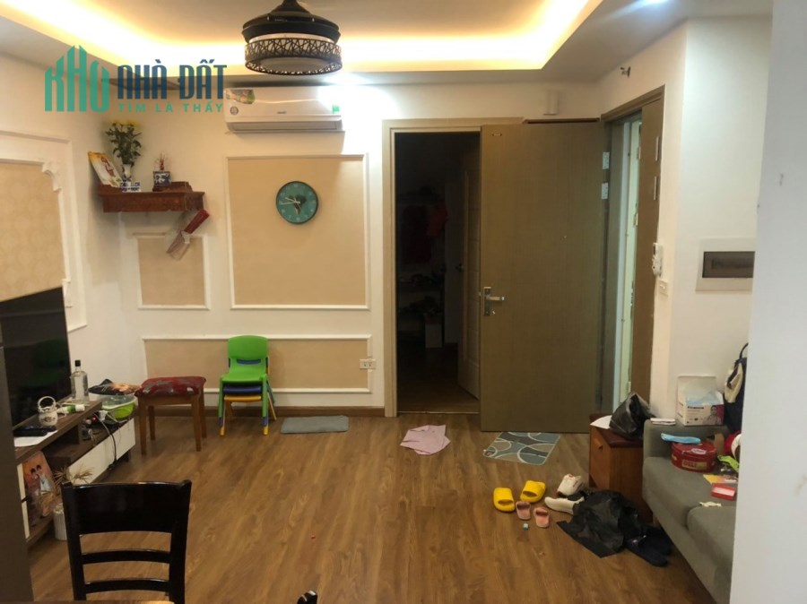 Bán căn hộ Tầng 3 RuBy, Long Biên 50m2x2 ngủ khép kín+1 khách nhỉnh 1 tỷ.