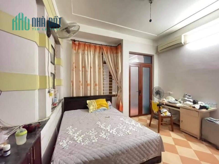 Nóng Cực Nóng Phố Trần Khát Chân DT55m2 7m Mặt Tiền giá 3.6 tỷ
