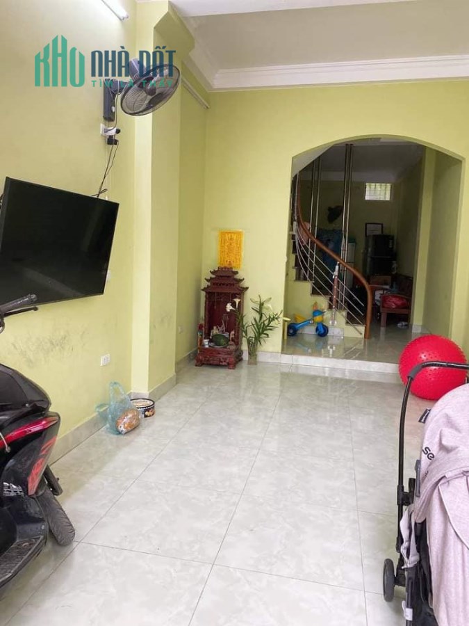 CHỈ 4 TỶ ô tô ngay cổng, Xuân Đỉnh, DT 44m2x4T, MT 3.2m.