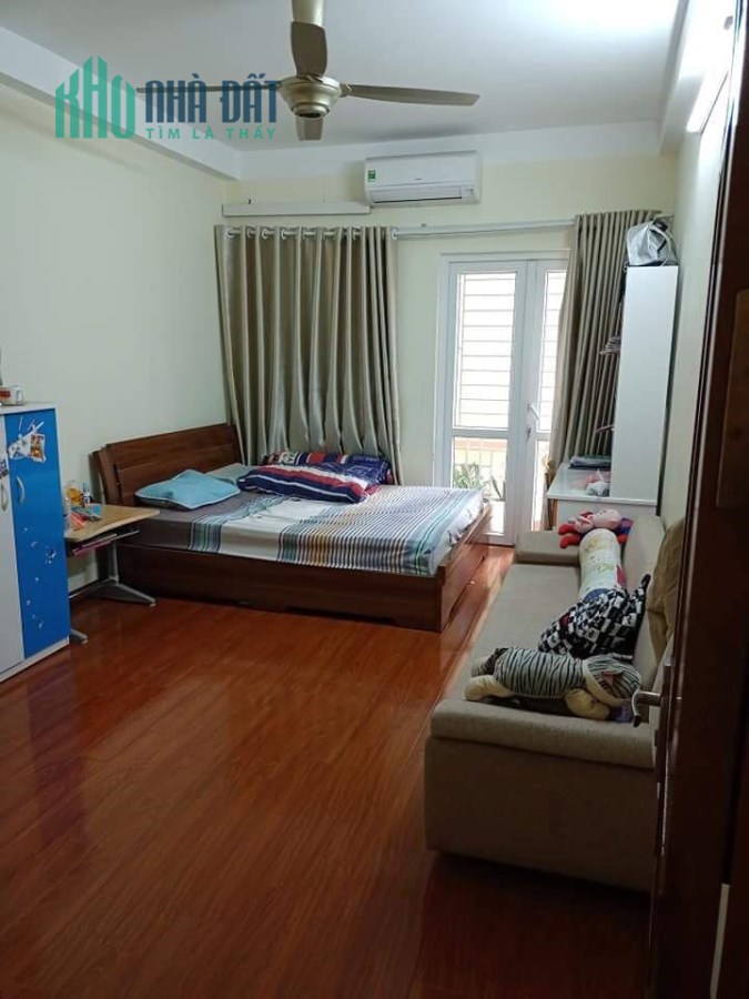 Bán Mặt ngõ Phùng Khoang giá 5.4 tỷ, 50mx4T, đẹp, ngõ nông
