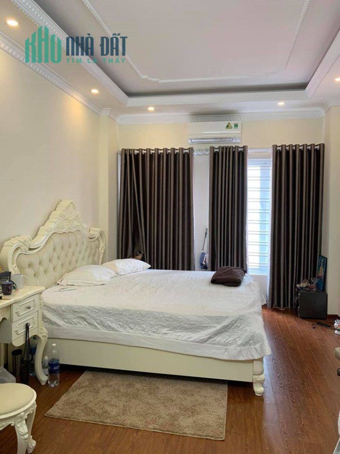 Bán gấp nhà Phố Trần Cung giá 2.48 tỷ, dt 30mx5 tầng, đẹp ở luôn
