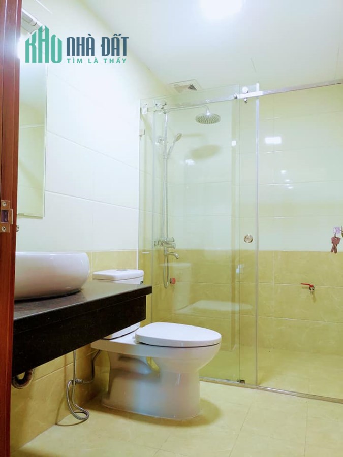 Bán tòa nhà văn phòng Nguyễn Ngọc Nại, 7 tầng, Thang máy, Gara 2 ô tô đỗ