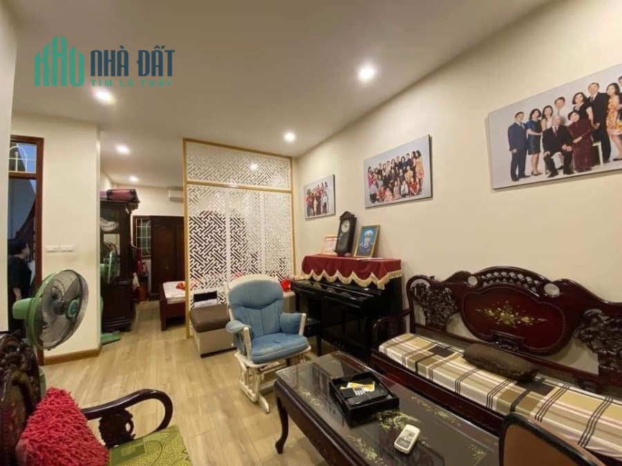 Phân lô quân đội Nguyễn Ngọc Nại - Hoàng Văn Thái 50m mt hơn 5m 6.9 tỷ nhà đẹp, ở ngay