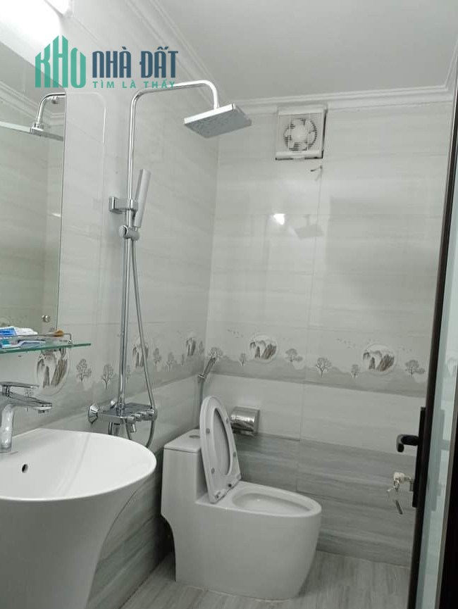 Bán nhà Minh Khai 43m, 3 phòng ngủ, 3,65 tỷ sổ đỏ.