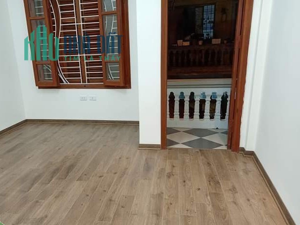 Bán nhà Minh Khai 43m, 3 phòng ngủ, 3,65 tỷ sổ đỏ.
