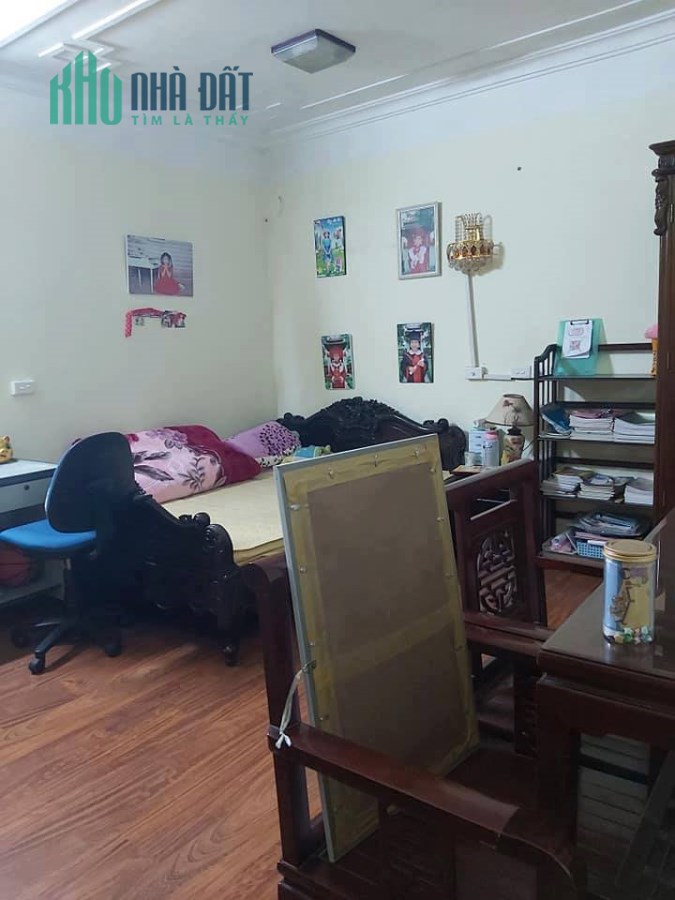 Bán nhà Nguyễn Xiển,Thanh Xuân 33m2,5T, 2,4 tỷ,ô tô,kinh doanh,ở ngay,hiếm có