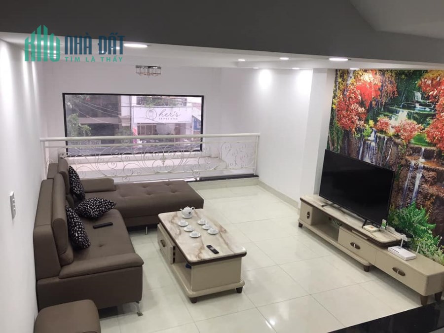 Chính chủ cần bán nhà măt tiền phường Phú Thuân, Quận 7, 90m2, 3 lầu , LH ngay 0387610701.