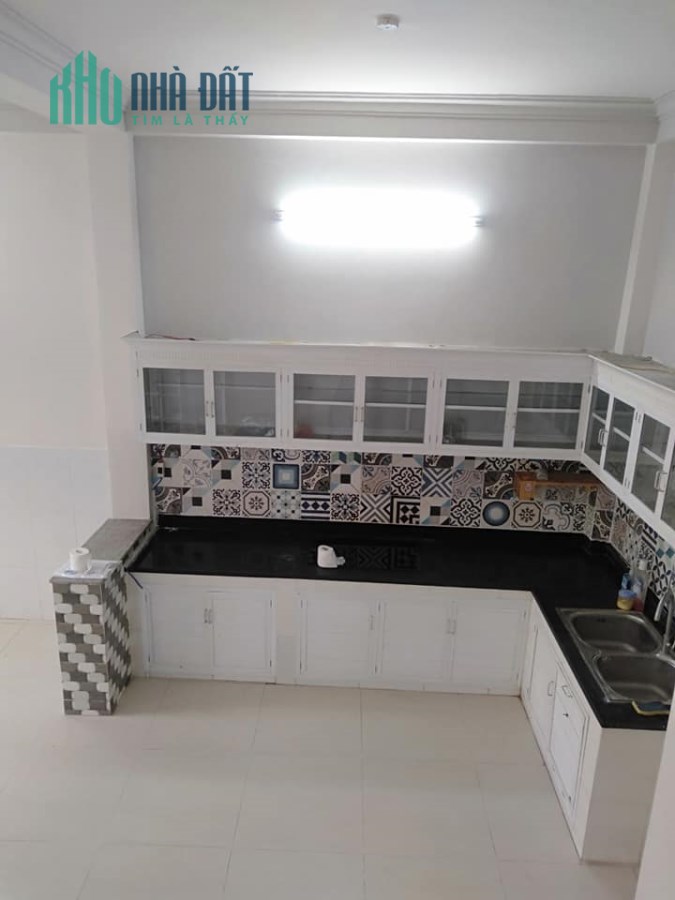 BÁN NHÀ TÂN BÌNH, LẠC LONG QUÂN, PHƯỜNG 8, 40M2 GIÁ CHỈ 4.2 TỶ