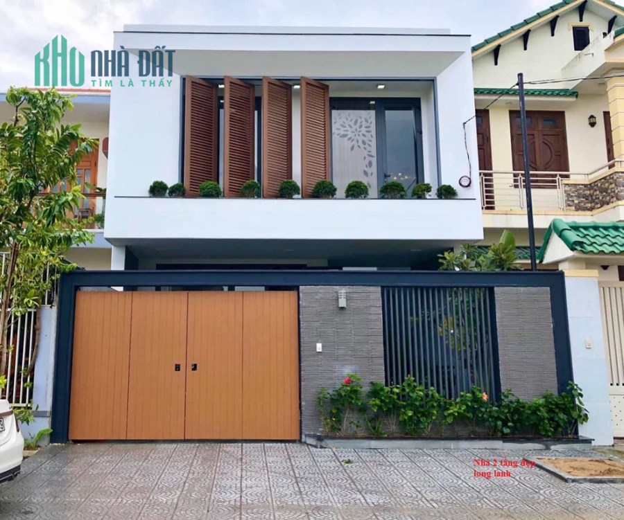 Bán nhà mặt phố Trần Hữu Tước 130m MT 8.5m mặt phố kinh doanh VIP.