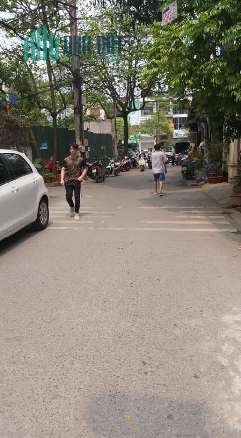 Bán đất phố Ngô Gia Tự,đường thông,ô tô tránh,kinh doanh,DT 121m,MT 5m,nhỉnh 7 tỷ.