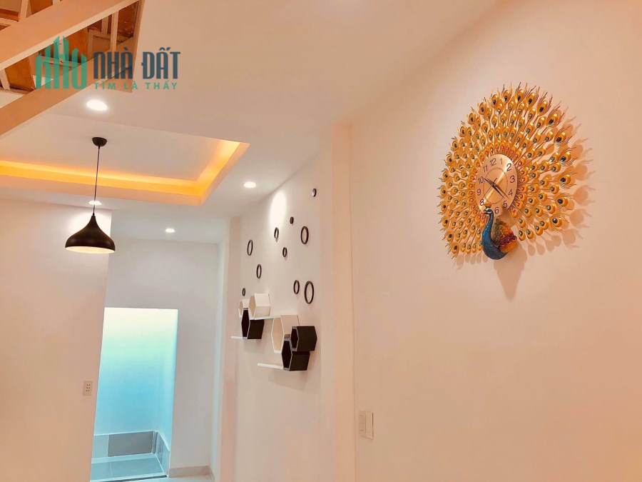 Bán nhà mặt tiền hẻm đường Chuyên Dùng 9 , 96m2, chỉ 4,6 tỷ, HXH, LH ngay 0387610701.