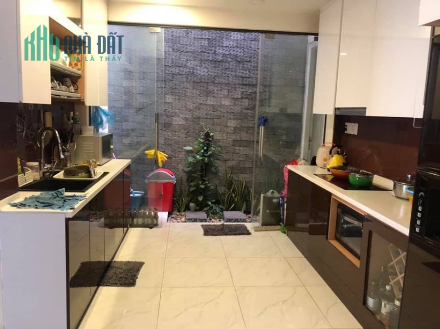 Bán nhà mặt tiền hẻm 1 sẹt giá chỉ 3,6 tỷ có ngay 61m2 đường Phạm Hữu Lầu, Quận 7, LH 0387610701.