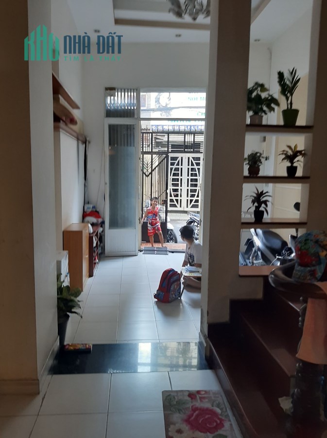 BÁN NHÀ Quang Trung, G.Vấp- Hẻm 4m- 62m2 (4x14m) 3p.ngủ- chỉ hơn 4 tỷ
