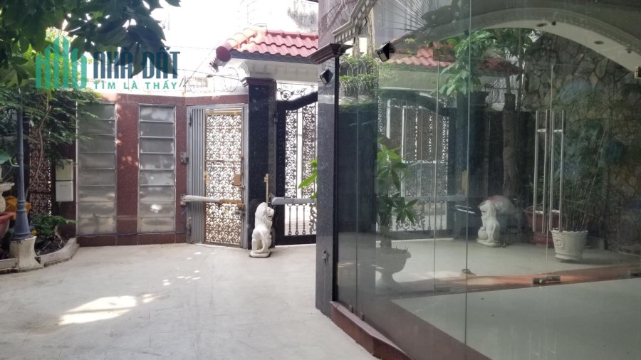 Biệt thự đẹp đường Lũy Bán Bích,phường Phú Thạnh,Tân Phú 168m2,4 tầng,giá 15.2 tỷ