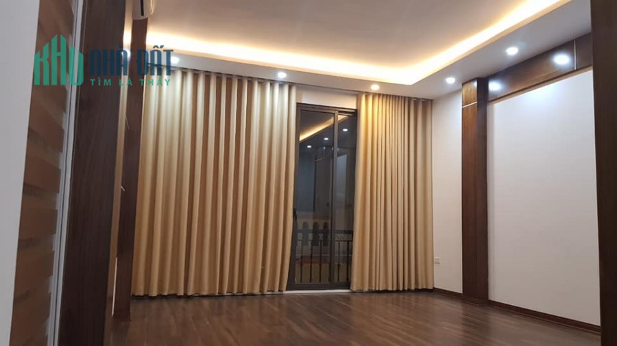 BÁN GẤP NHÀ PHÂN LÔ ÔTÔ ĐỖ CỬA HOÀNG QUỐC VIỆT, MỚI XÂY 67M2 4PN GIÁ CHỈ 7 TỶ