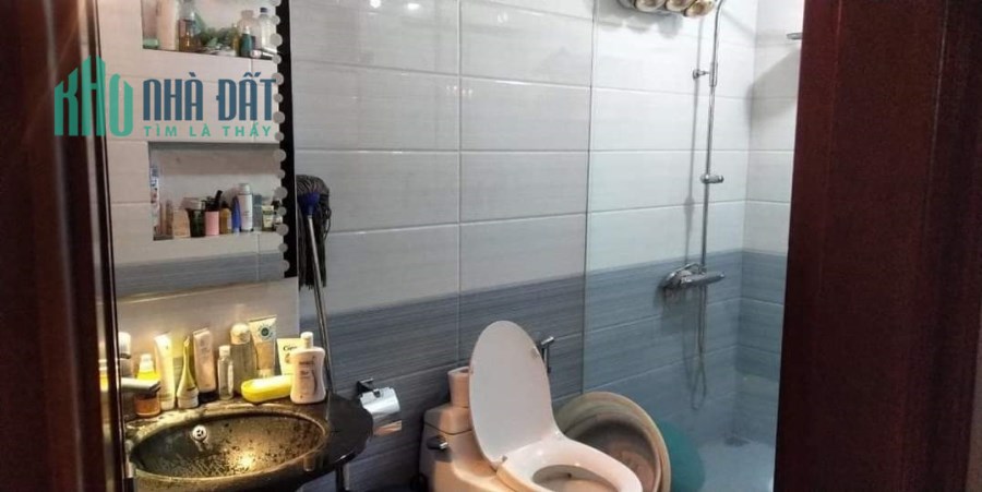 BIỆT THỰ, Âu Cơ (trong đê) 132 x 5 tầng, Mt 8.5m, giá 25 tỷ.
