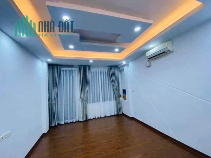 Bán nhà phố Kim Giang, gần phố, ở luôn, giá nét ạ, lh Tiến Sơn, 0815181623